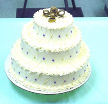 lavendar_pearl_gold__cake.jpg